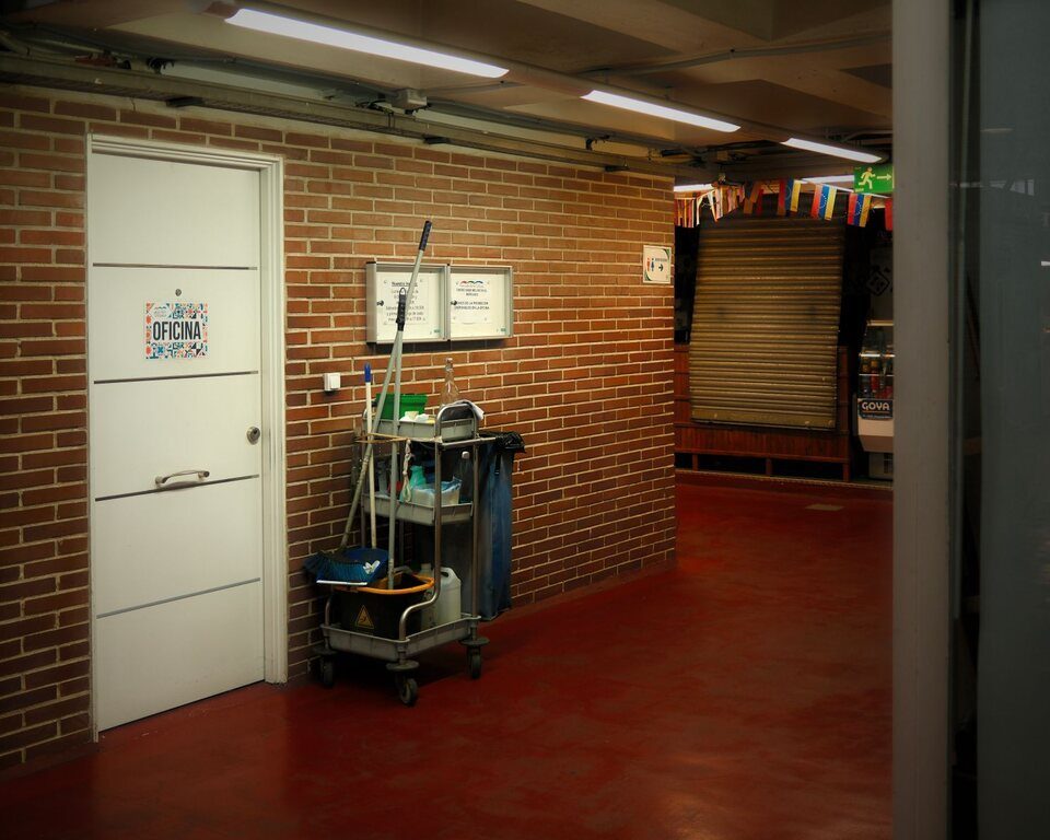 A clean school corridor